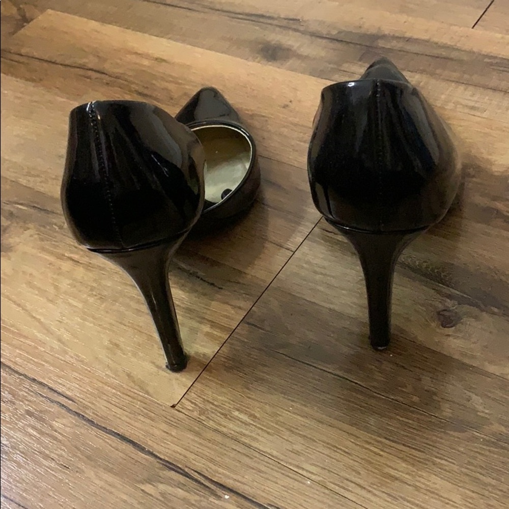 Heels - Picture 3 of 4